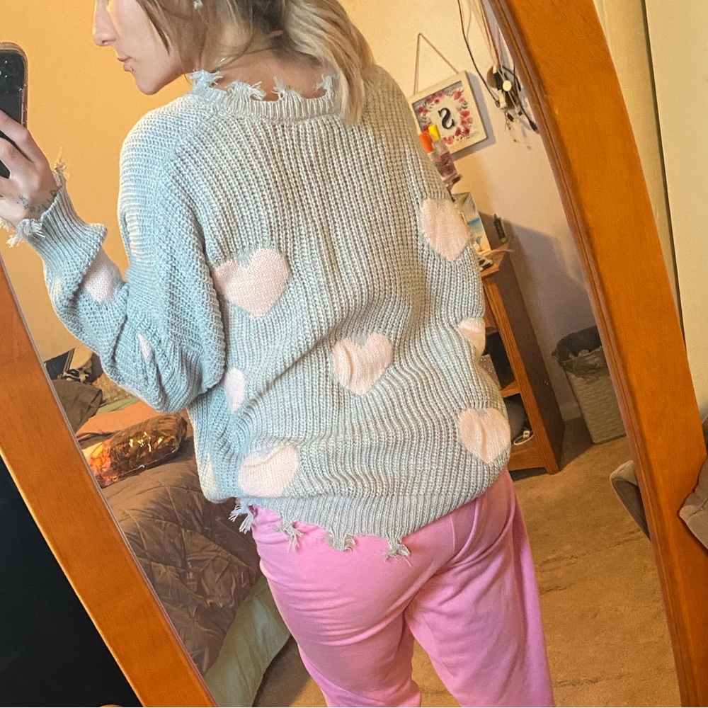 Sweater - Picture 2 of 4
